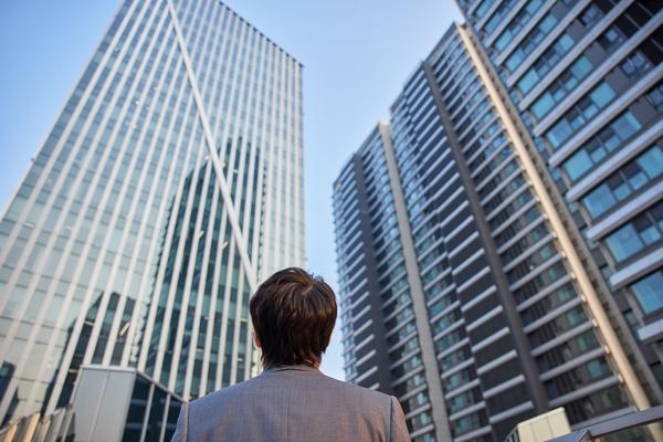 风景园林专业人才市场需求持续，助力城市绿色发展和生态环保图1