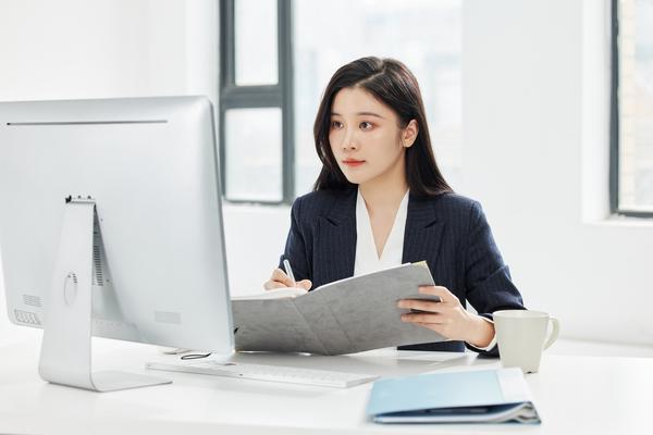 《2023女性时尚消费趋势：女式衬衫市场需求探析》 图2