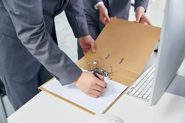 《市场调研行业销售招聘要求揭秘：如何吸引优秀的求职者》图1