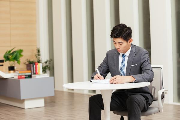 活动公司营销经理简历：打造精彩瞬间，吸引客户关注 图2