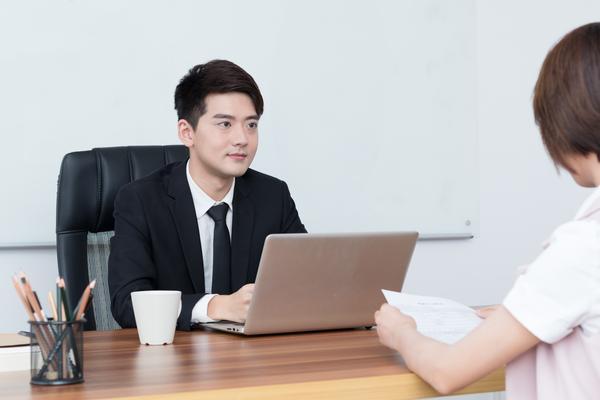 并购对行业竞争的影响：探究企业间的与冲突 图2