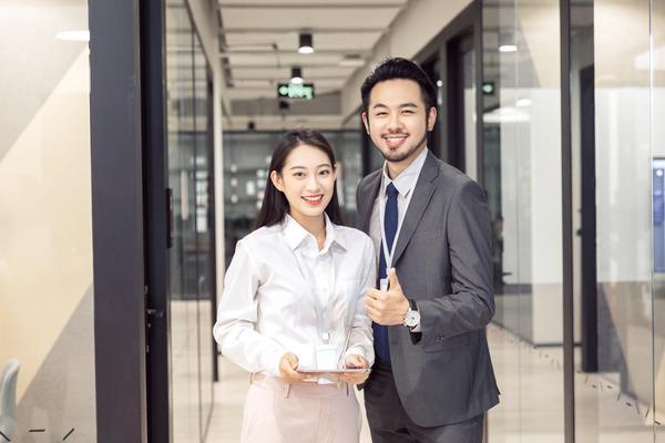 汽车服务行业竞争加剧：企业如何应对挑战与机遇？ 图2