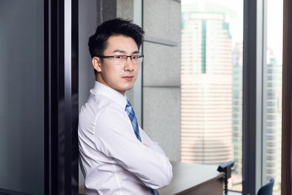 时尚新品，穿出自信：探索我们的衣服店铺 图2