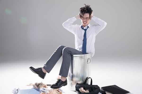 教师行业竞争压力提升策略研究图1