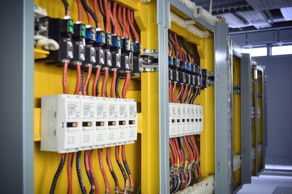建设网CA|数字化转型与智慧城市建设的关键工具 图2