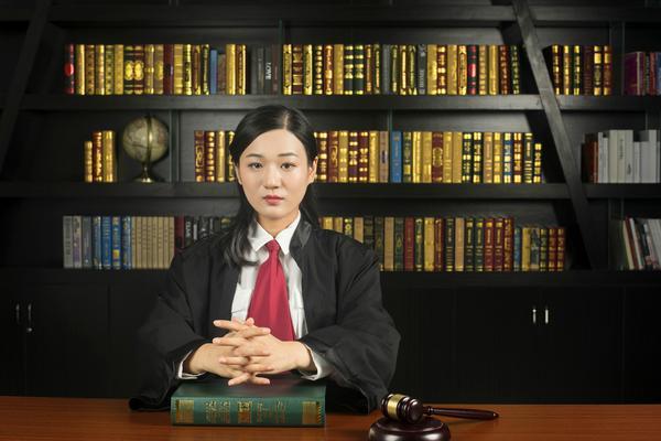 律师行业竞争激烈，寻求优质客户成为行业挑战图1
