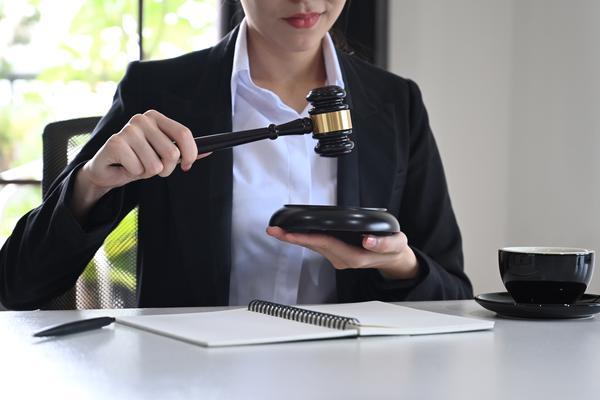 婚姻家事法律服务行业竞争加剧，律师如何应对挑战 图1