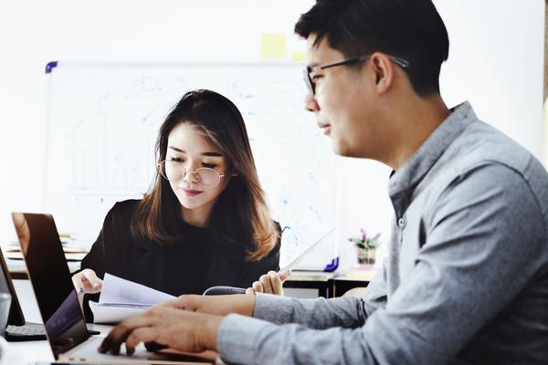《朗国电子科技行业竞争力探究：挑战与机遇并存》 图1