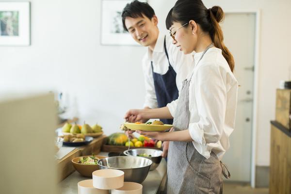 女性患者接尿器用具创新|医疗辅助设备研发与应用 图1